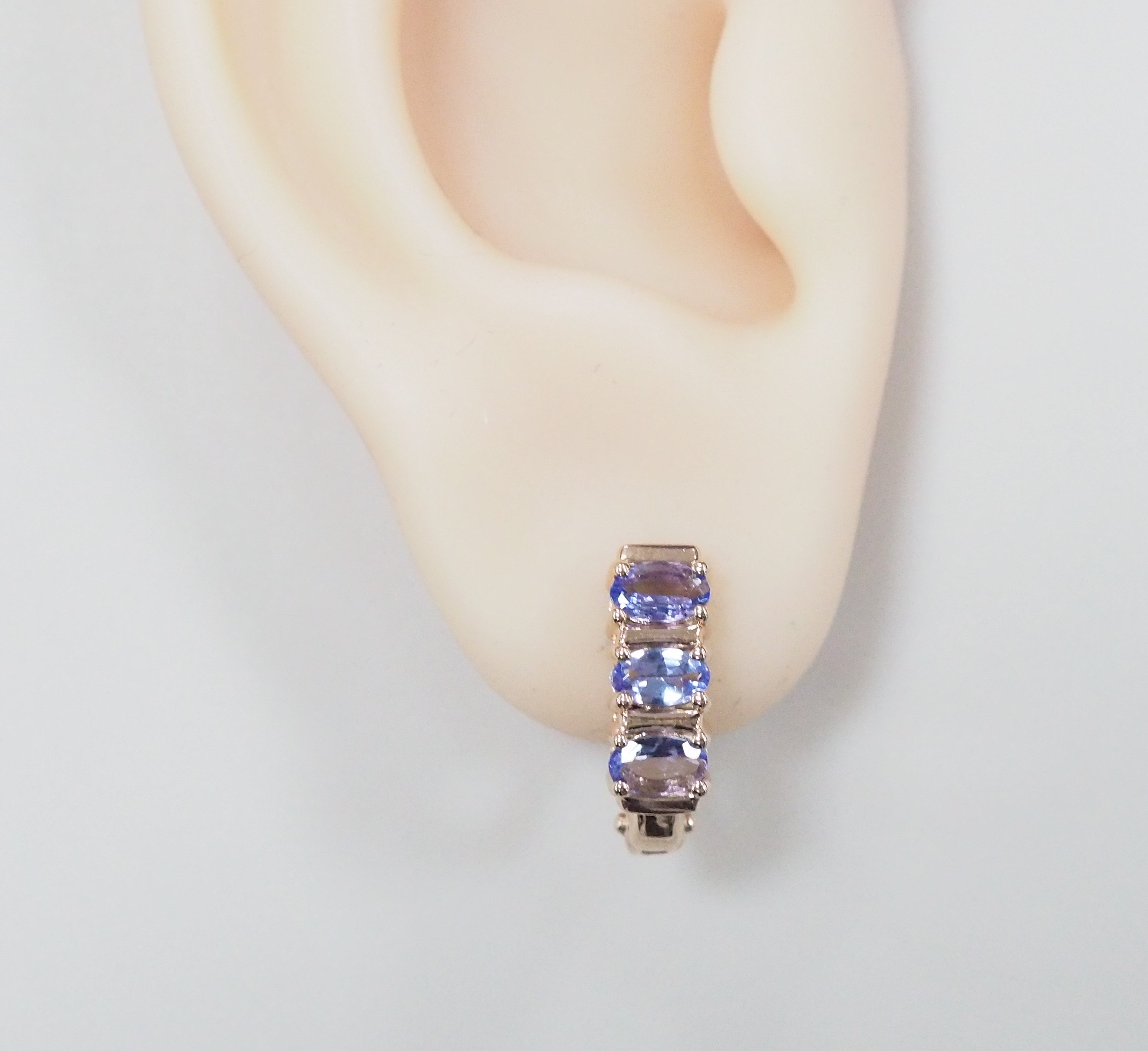 Серебряные серьги 925 пробы; вставки 6 Танзанит 1,3ct;